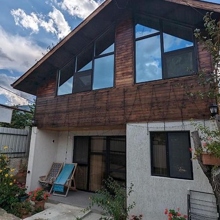 Taripiri Villa Ambrolauri Exterior foto