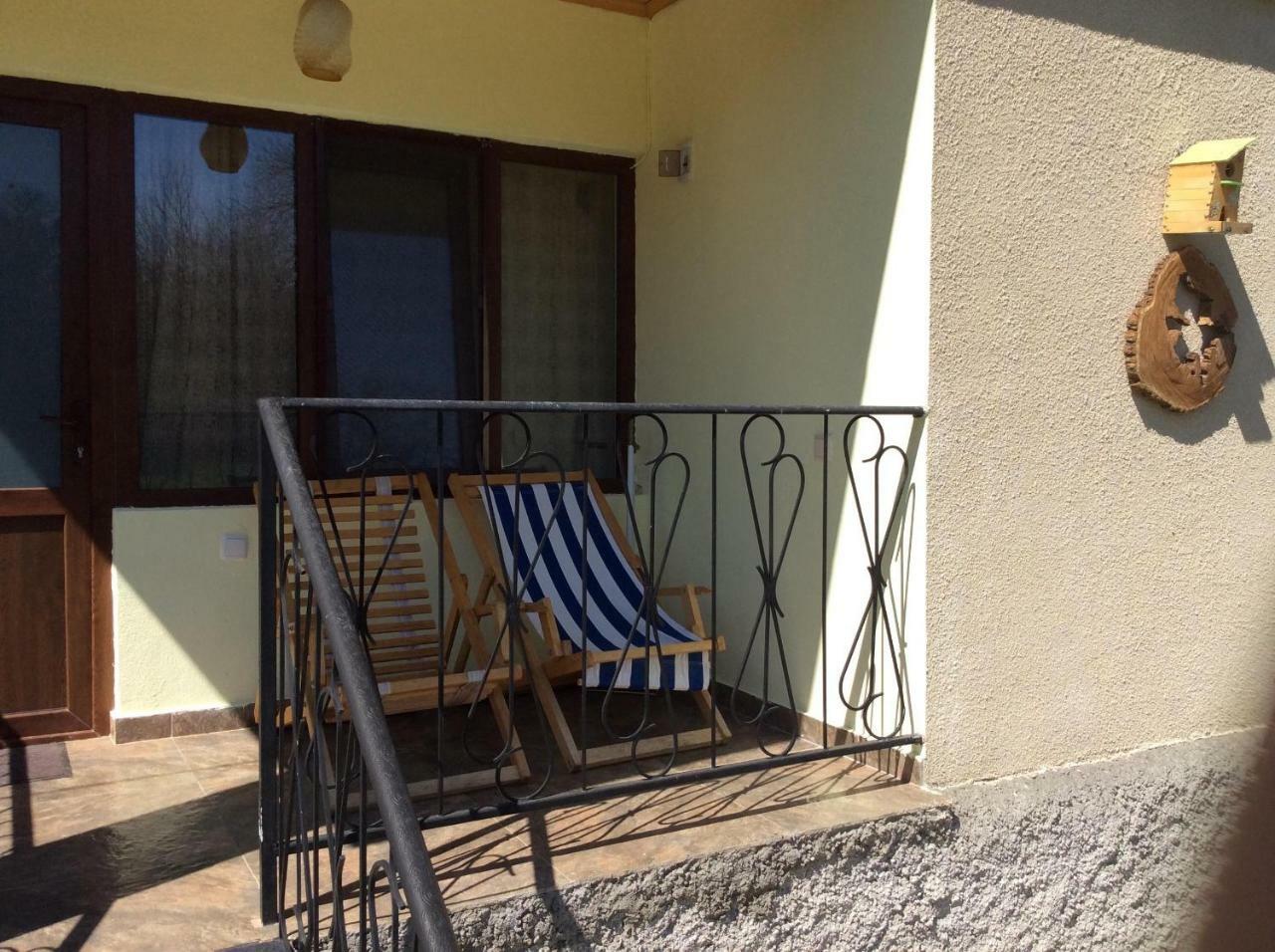 Taripiri Villa Ambrolauri Exterior foto