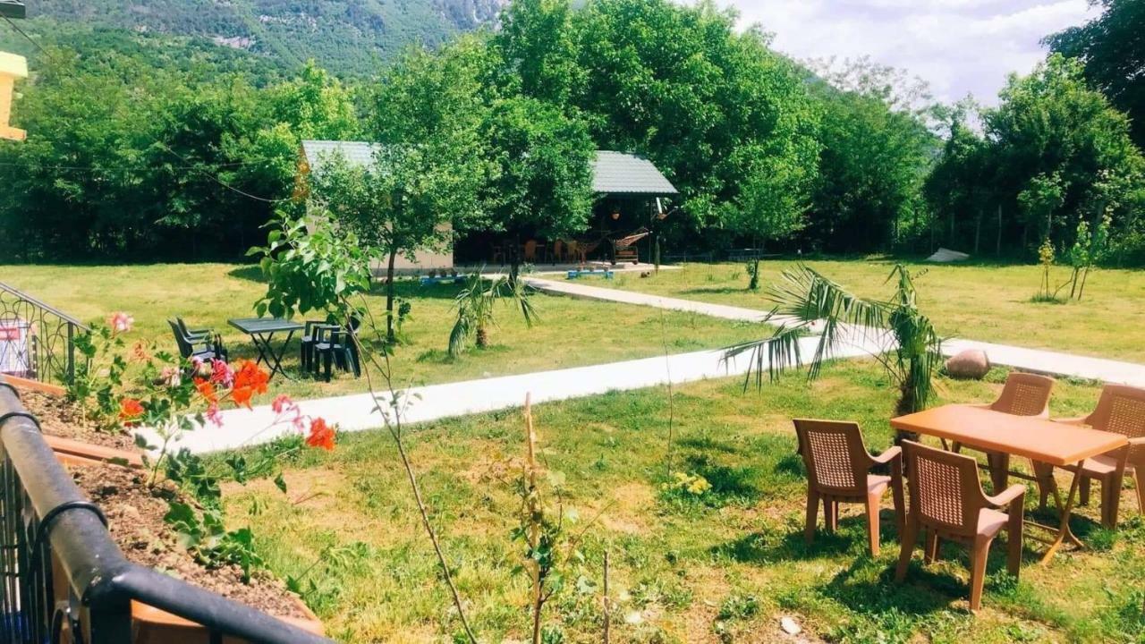 Taripiri Villa Ambrolauri Exterior foto